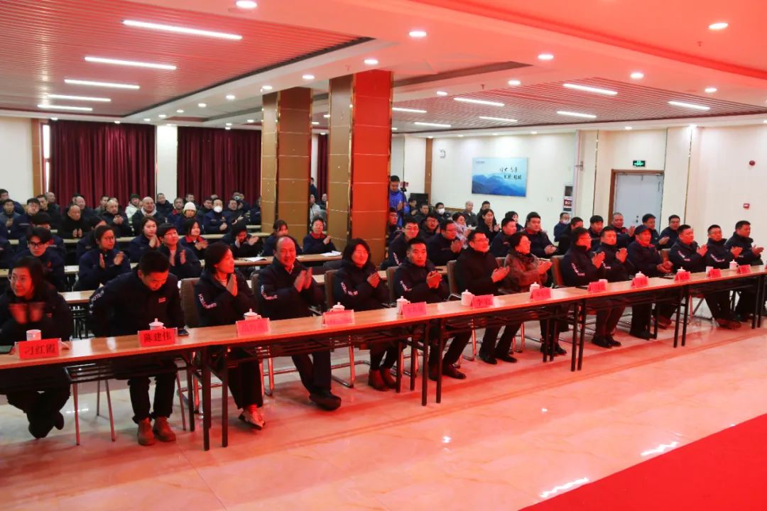 英国上市公司365正月初八开门红