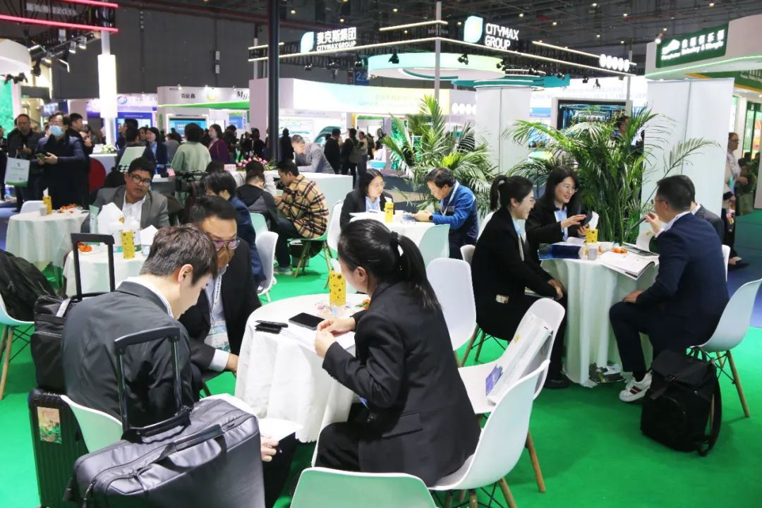 金牌赞助企业英国上市公司365全新亮相上海CAC国际农化展，以科技实力献礼25周年