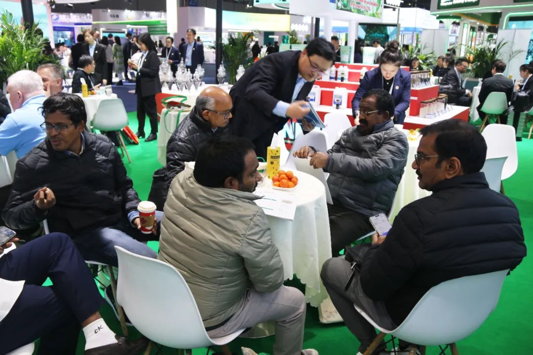 金牌赞助企业英国上市公司365全新亮相上海CAC国际农化展，以科技实力献礼25周年