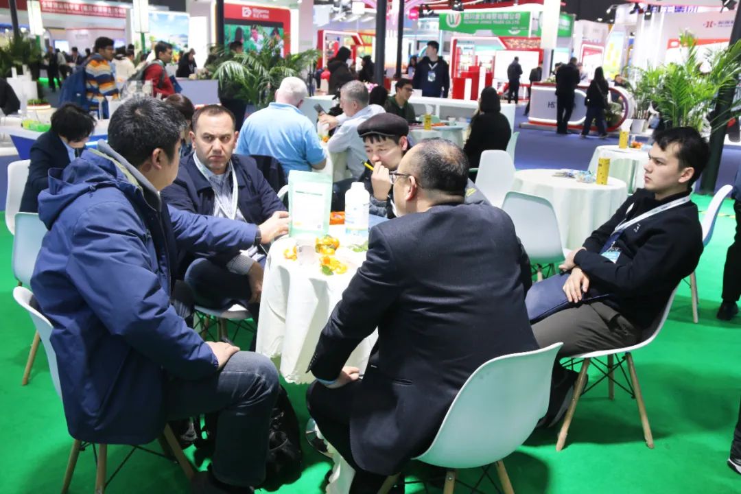 金牌赞助企业英国上市公司365全新亮相上海CAC国际农化展，以科技实力献礼25周年